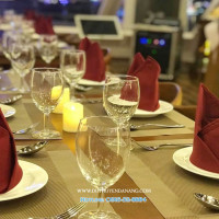 Ăn Tối Trên Du Thuyền Sông Hàn Đà Nẵng