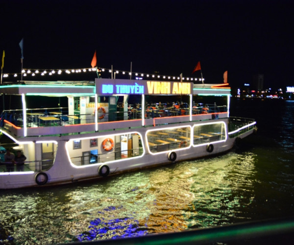 Du Thuyen Da Nang