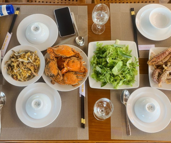 An Toi Tren Du Thuyen Da Nang B