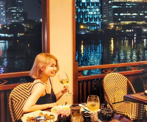 Ăn Tối Trên Du Thuyền Đà Nẵng Giá Rẻ